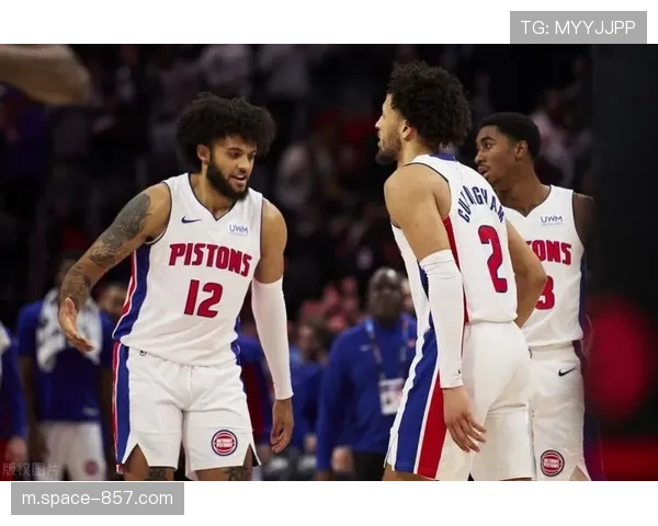 活塞15胜3负领跑东部，坎宁安28.1分9.3助攻表现全能