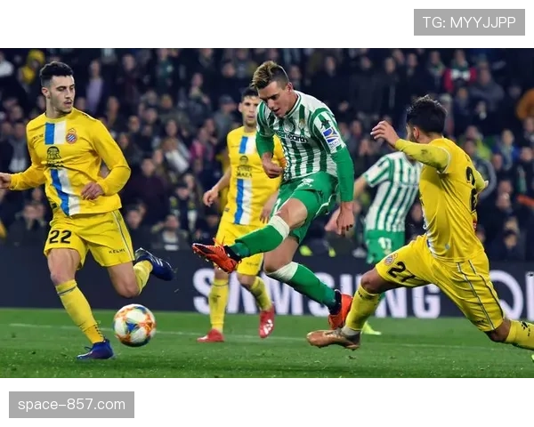 从过程到结果:战术述评瓦伦西亚与皇家贝蒂斯的平局何以被称为“最明智的结果” 从过程到结果:战术述评瓦伦西亚与皇家贝蒂斯的平局何以被称为“最明智的结果”