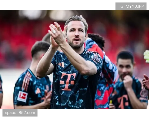 拜仁5-0横扫圣保利创德甲单赛季进球纪录，反击转换效率达92%传球成功率